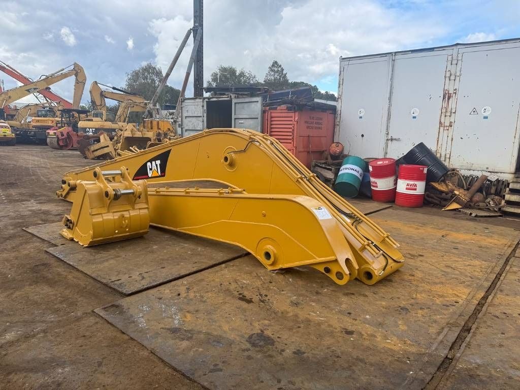 2026 Caterpillar 330 Crawler Excavator