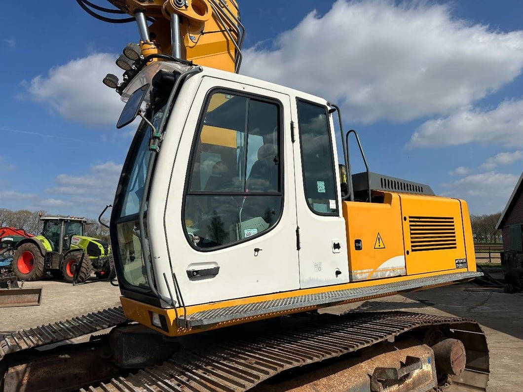 2009 Liebherr R934C HDSL Crawler Excavator