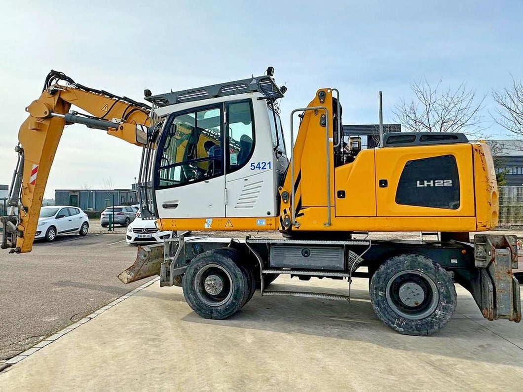 2015 Liebherr LH22 M Wheel Excavator