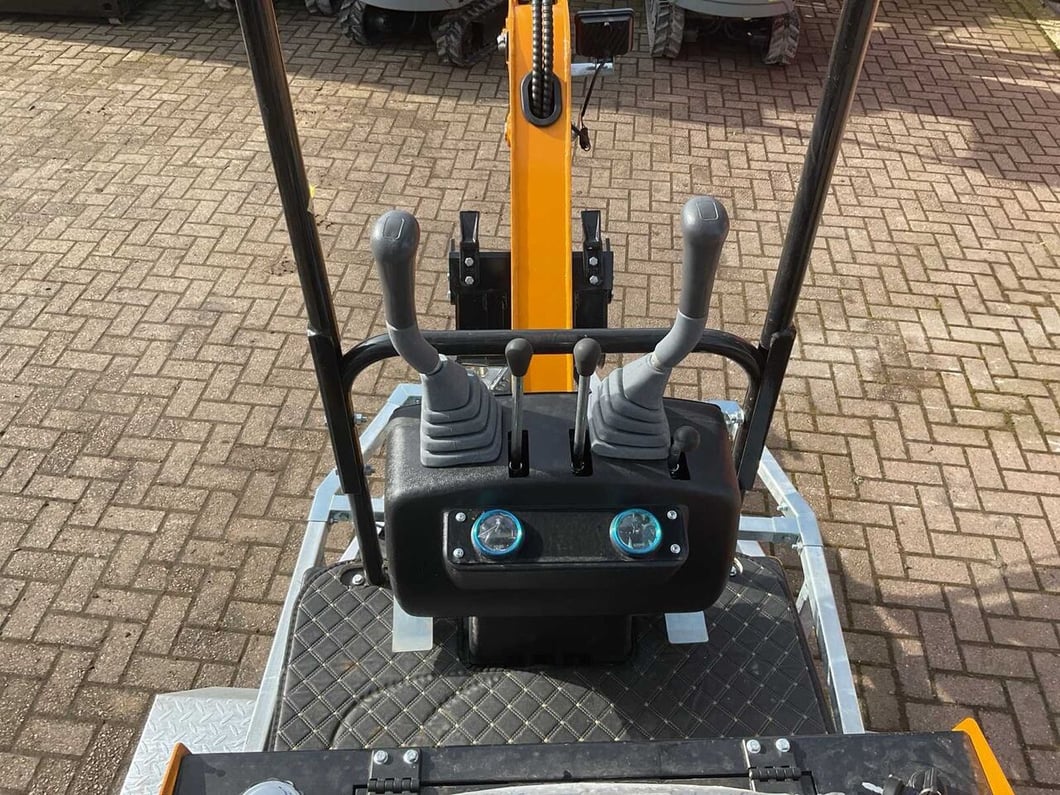 JPC HT-12 Mini Excavator