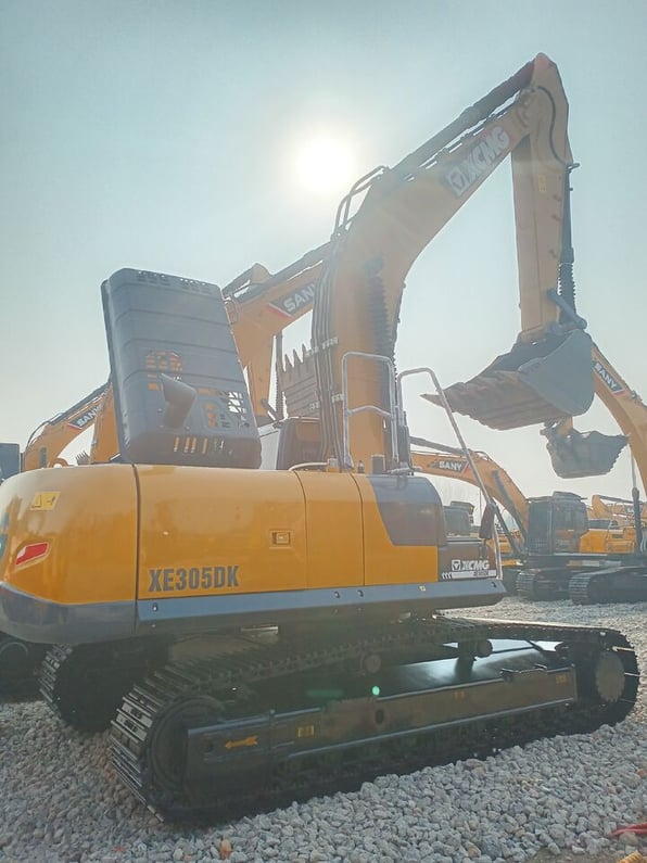 2023 XCMG XE305 Crawler Excavator