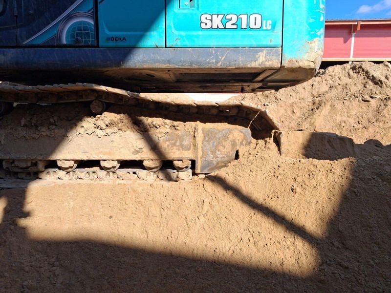 2016 Kobelco SK210 Crawler Excavator