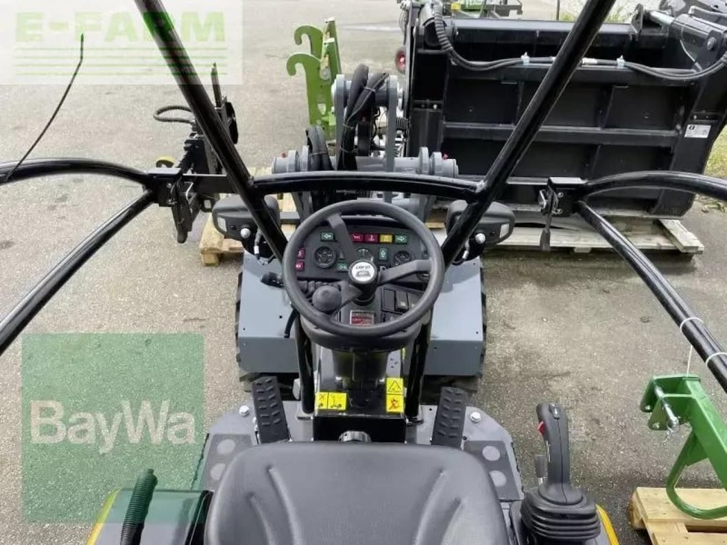 2023 Giant G2300 HD Mini Excavator