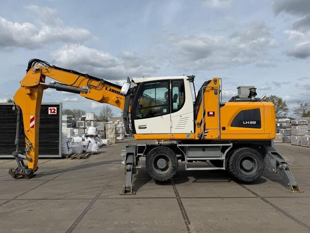 2018 Liebherr LH22 M Material Handler
