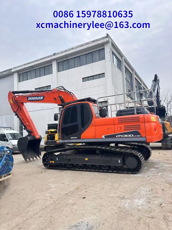 2023 Doosan DX300 Raupenbagger