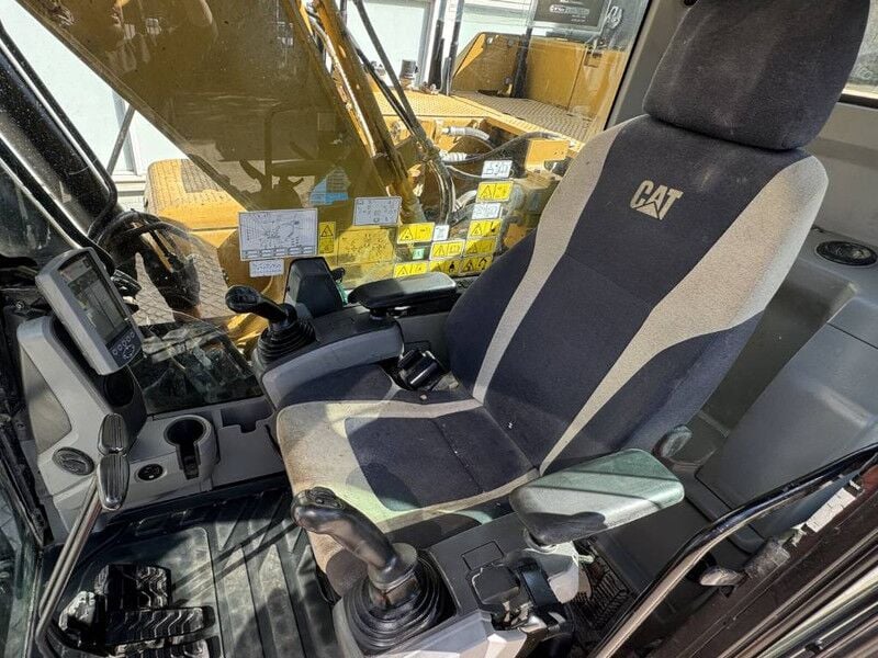 2017 Caterpillar 326FLN Crawler Excavator