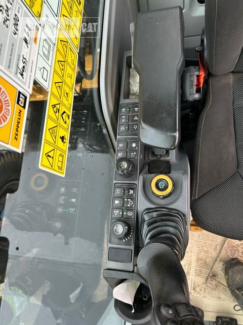 2022 Caterpillar MH3040-07A Material Handler