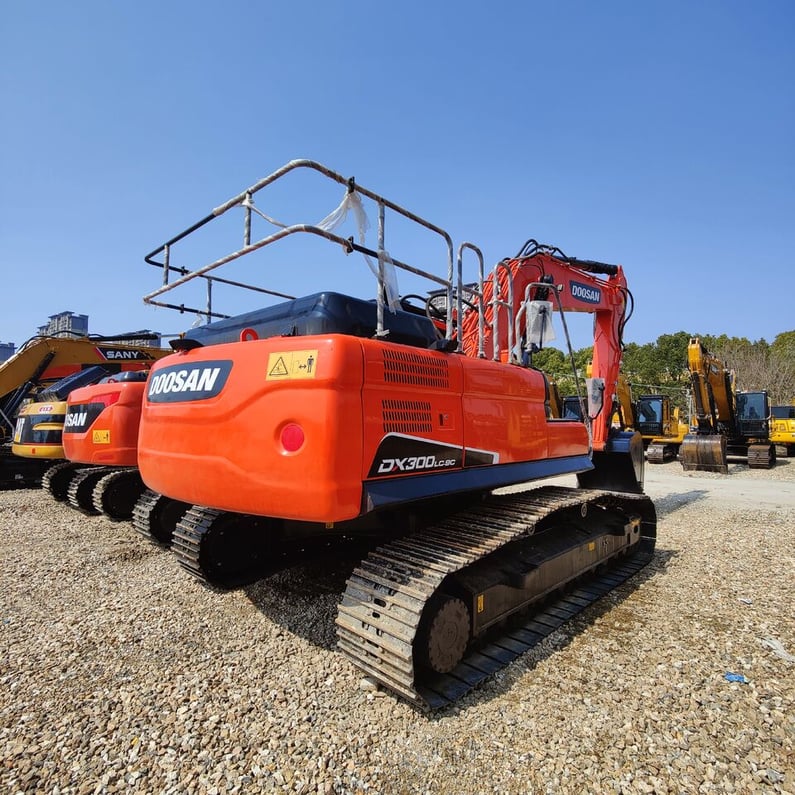 2023 Doosan DX300 Crawler Excavator