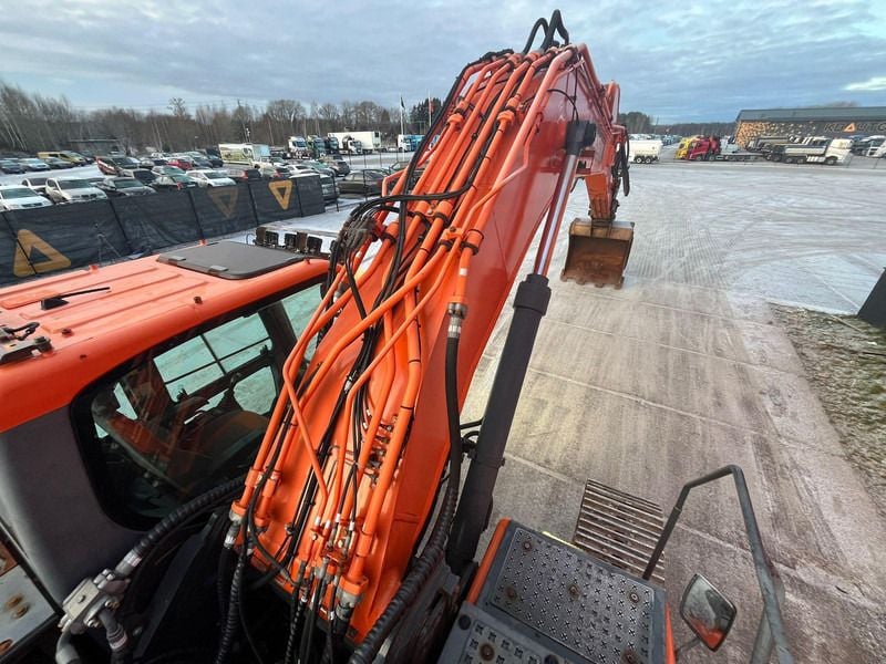 2017 Doosan DX340LC Crawler Excavator