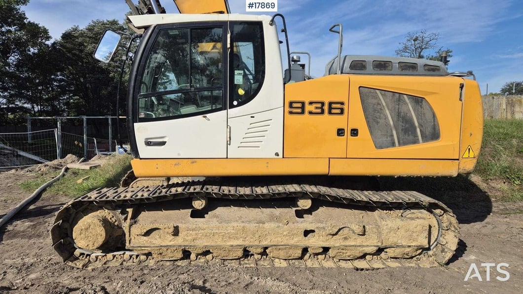 2015 Liebherr R936 NLC Crawler Excavator