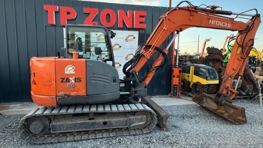 2011 Hitachi ZX85USBLCN-3 Crawler Excavator