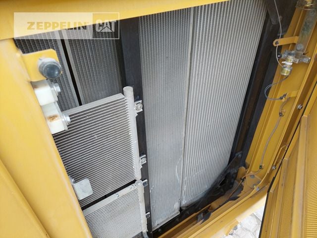 2019 Caterpillar 390FL Crawler Excavator