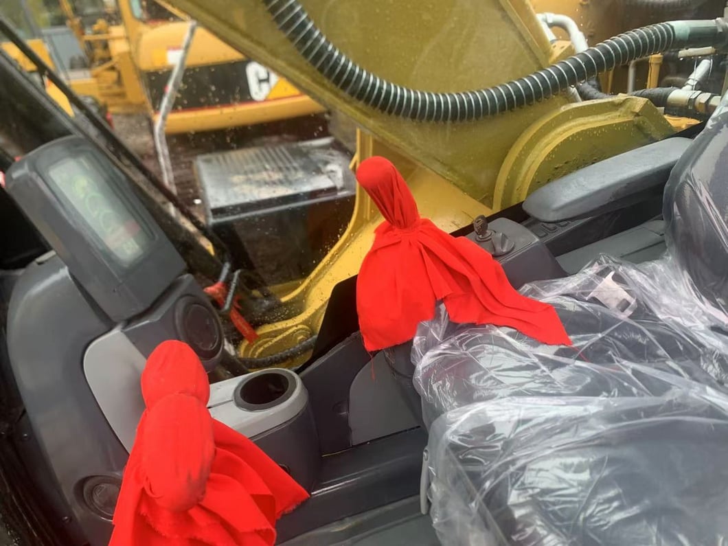 2018 Caterpillar 329D Crawler Excavator