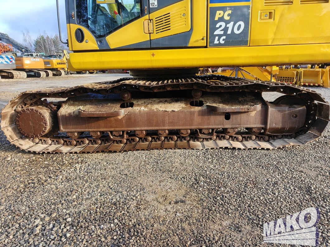 2016 Komatsu PC210LC-10 Crawler Excavator