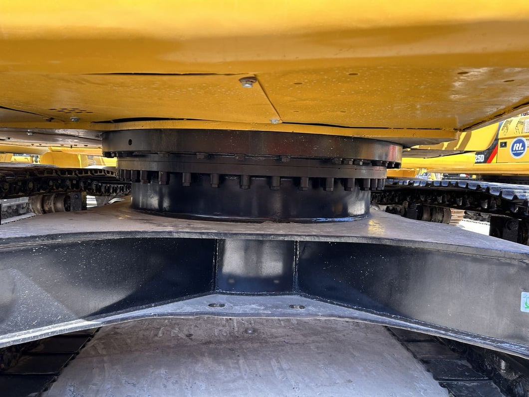 2015 Caterpillar 323DL Crawler Excavator