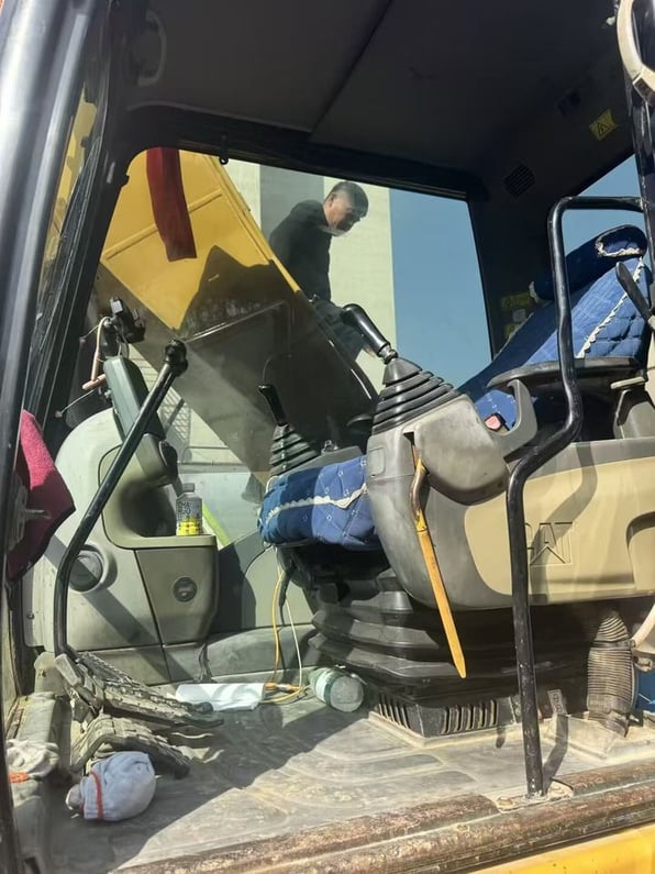 2012 Caterpillar 323DL Crawler Excavator