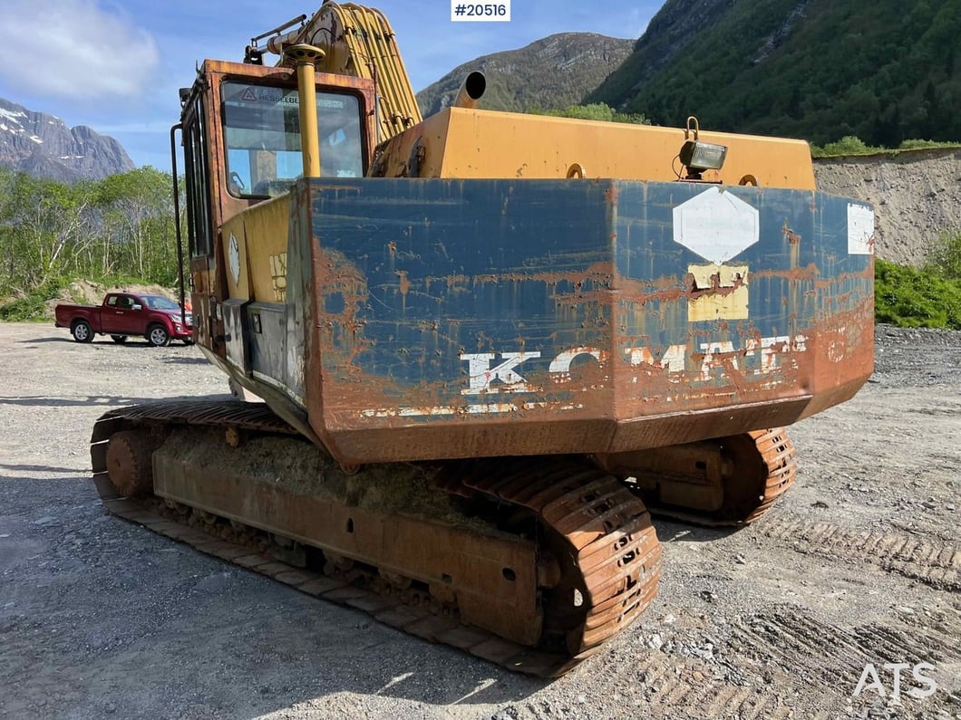 1998 Komatsu PC200-3 Crawler Excavator