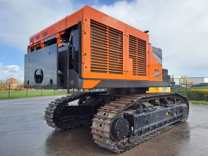 2025 Hitachi ZX890 LC R-7 Crawler Excavator