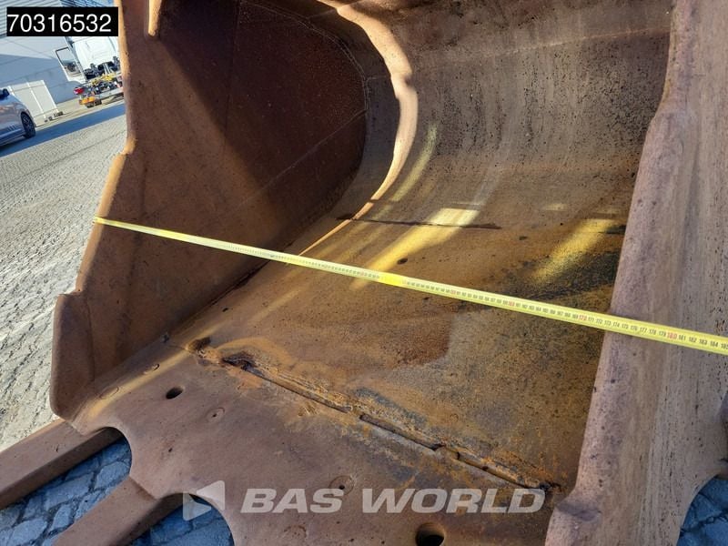 2017 Caterpillar 352F Crawler Excavator