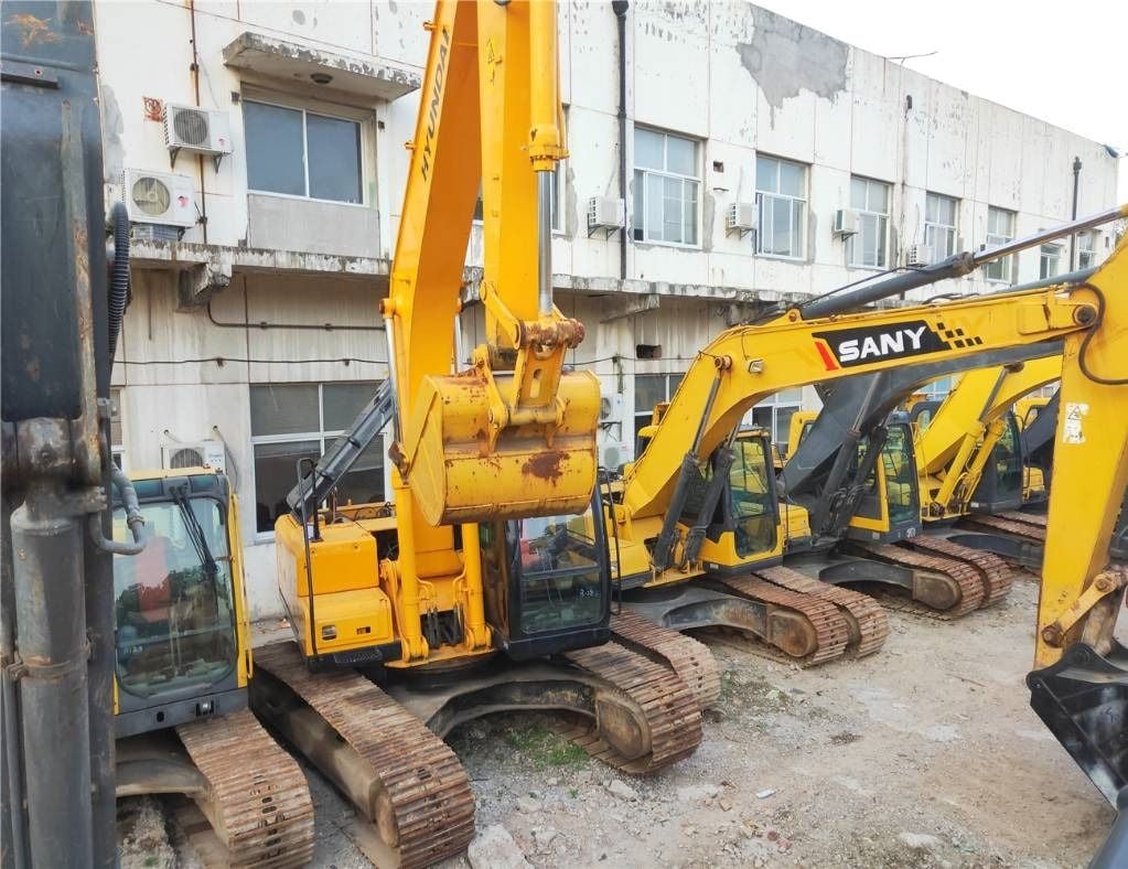 2021 Hyundai R225LC-7 Crawler Excavator