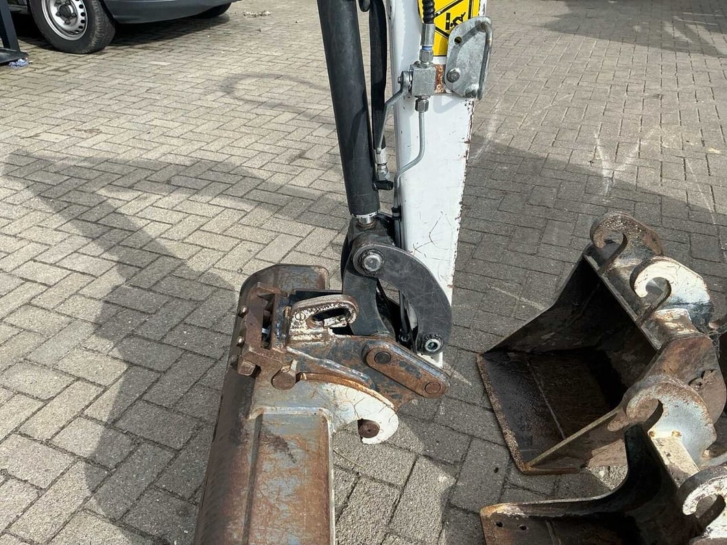 2020 Bobcat E10Z Mini Excavator