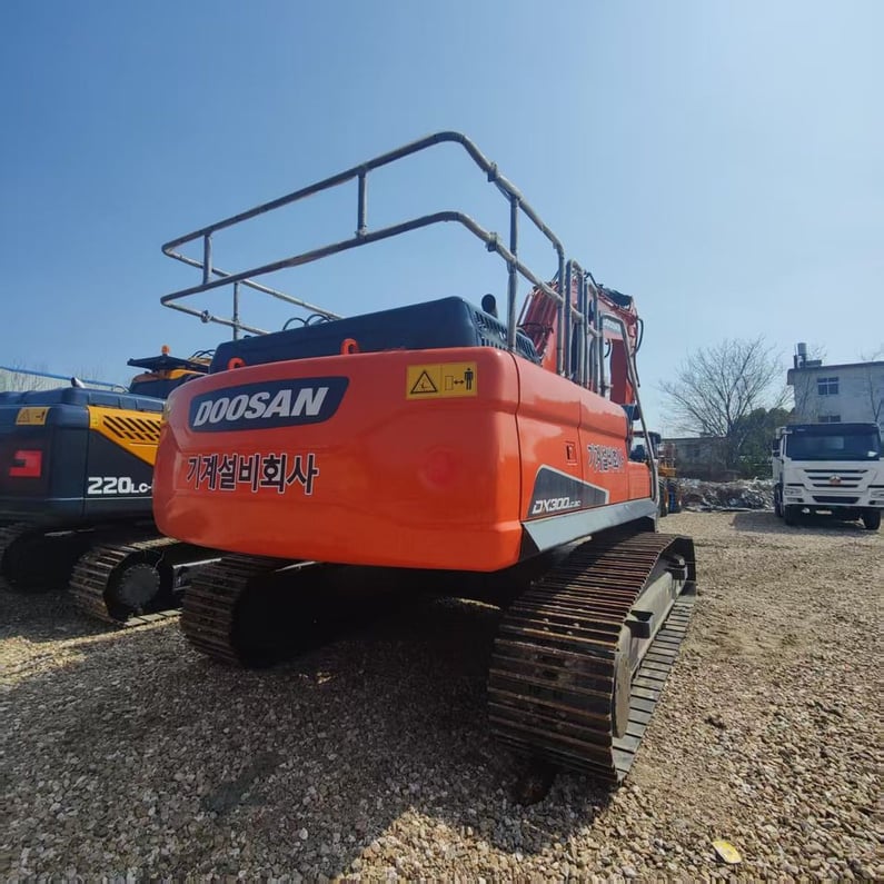 2024 Doosan DX300 Raupenbagger
