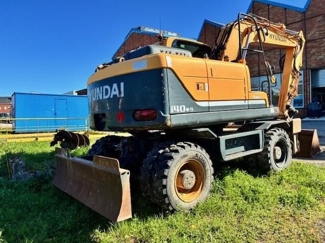 2010 Hyundai R140W-9 Wheel Excavator