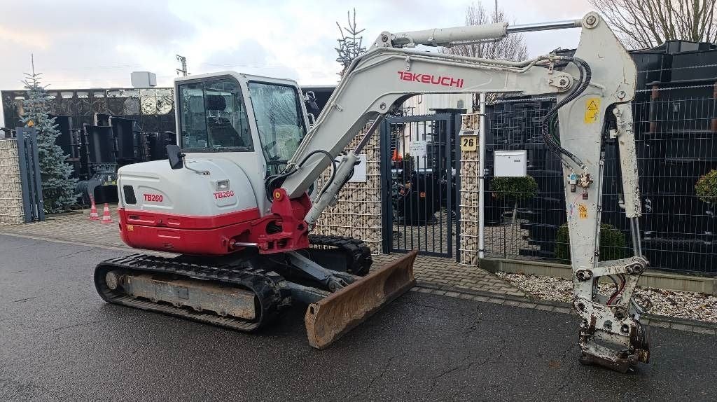 2014 Takeuchi TB260 Mini Excavator