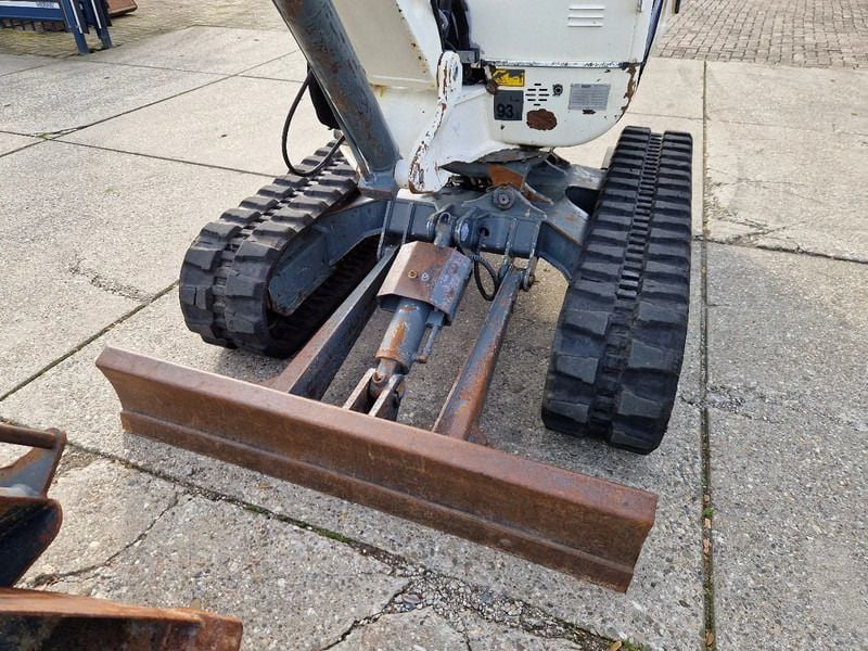 2011 Wacker Neuson 2404RD Mini Excavator