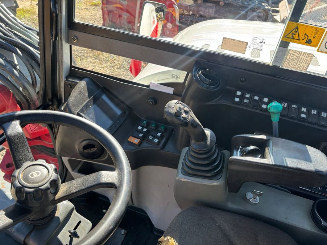 2015 Takeuchi TB295W Wheel Excavator