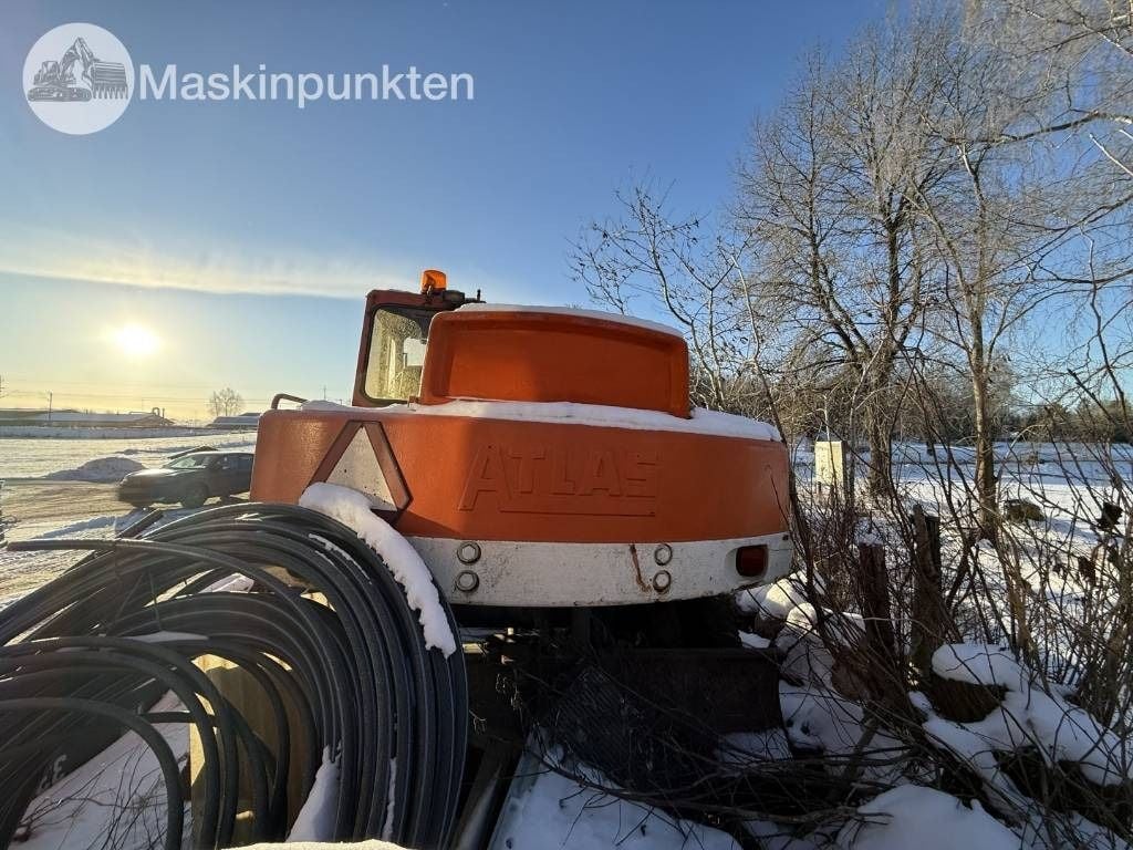 Atlas 1304 Wheel Excavator