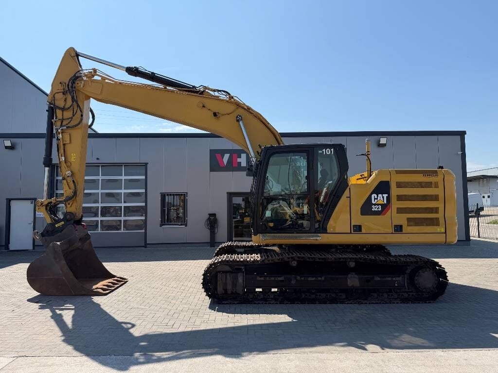 2018 Caterpillar 323 Crawler Excavator