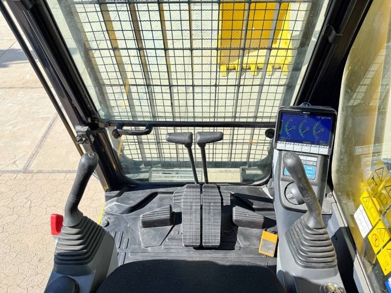 2025 Komatsu PC210LC-10 Crawler Excavator
