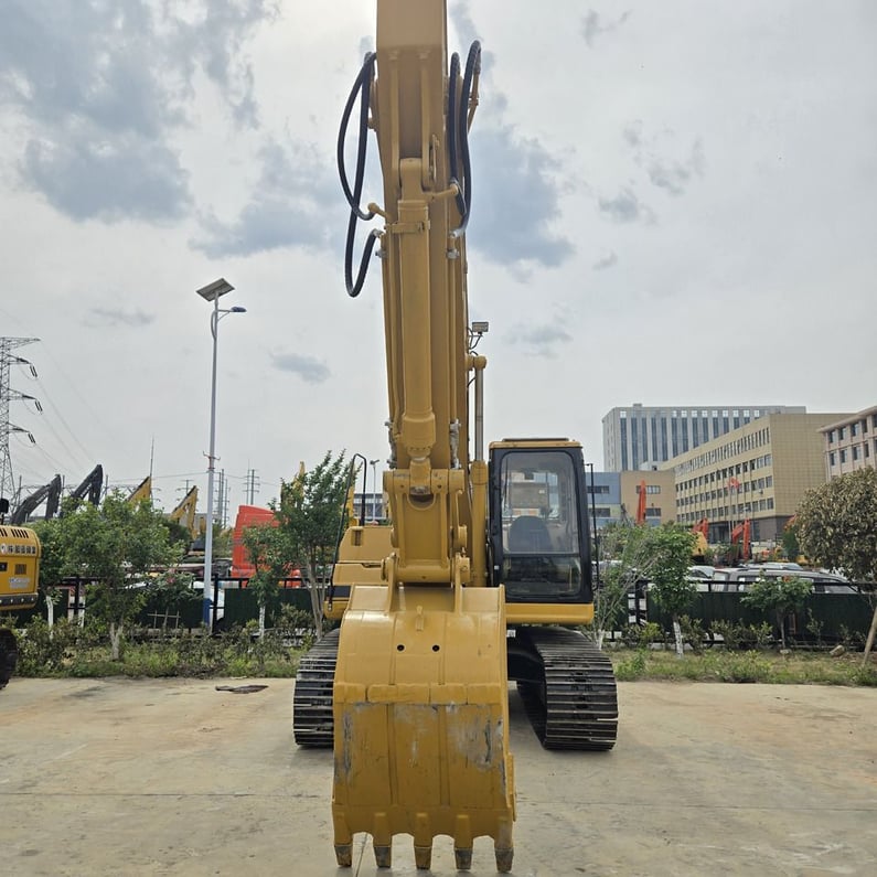 2005 Caterpillar 320BL Crawler Excavator