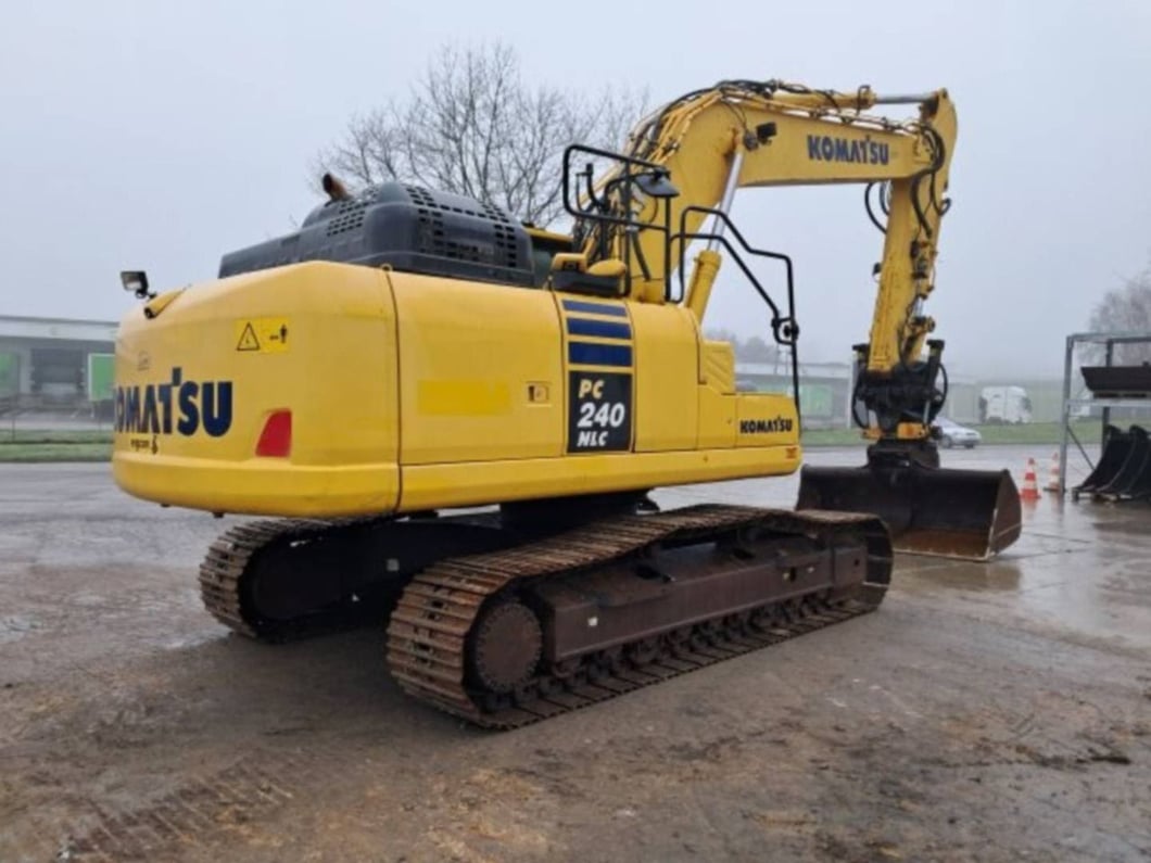 2019 Komatsu PC240LC-7 Crawler Excavator