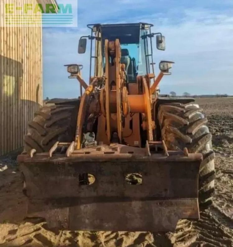 CASE 621D Mini Excavator
