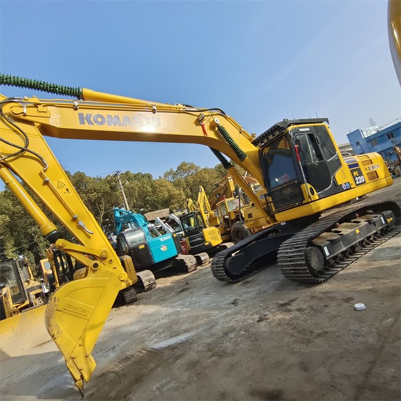 2023 Komatsu PC220-8 Crawler Excavator