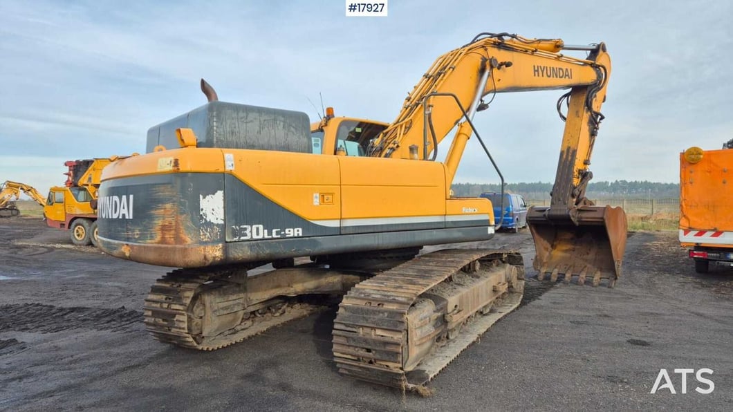 2015 Hyundai R330LC-9A Crawler Excavator