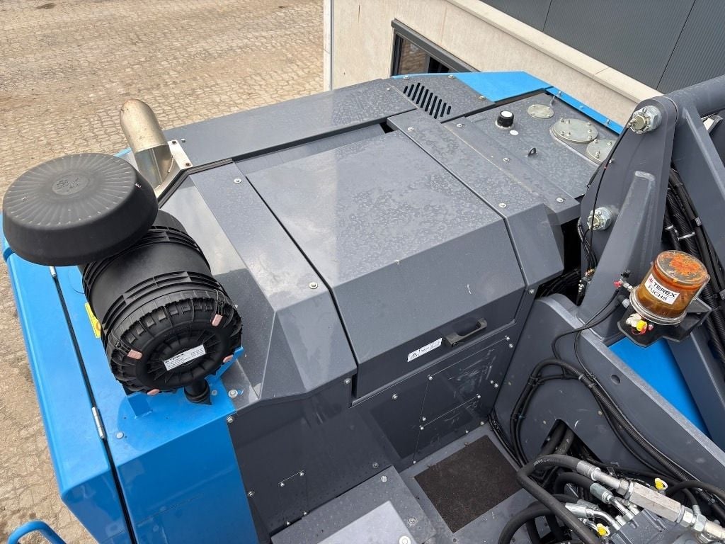 2022 Fuchs MHL350F Material Handler