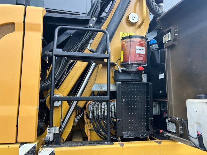 2015 Caterpillar MH3022 Material Handler