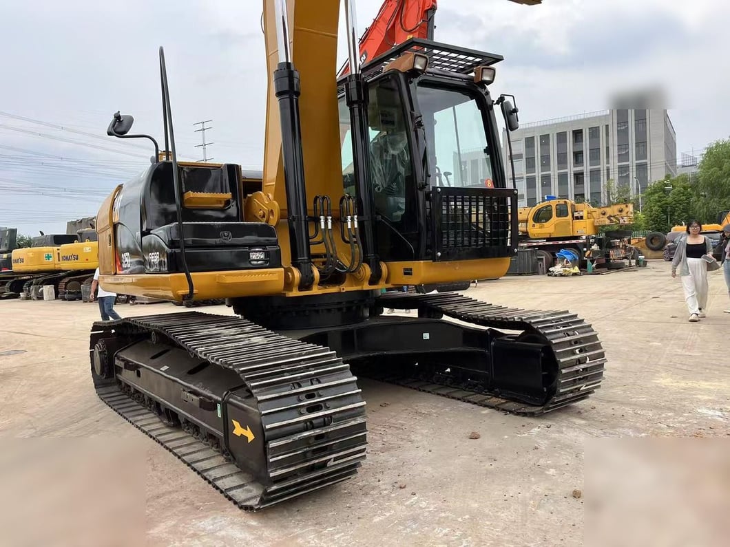 2022 Caterpillar 325D Crawler Excavator
