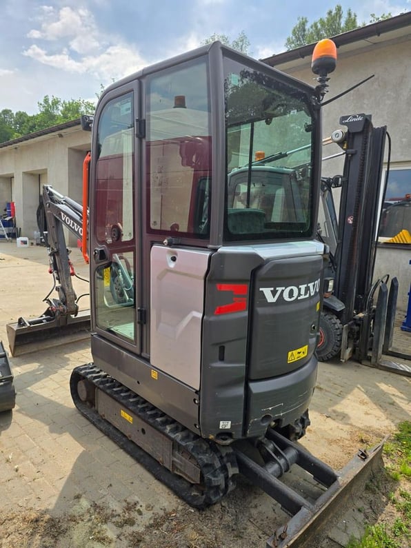 2021 Volvo EC18E Mini Excavator
