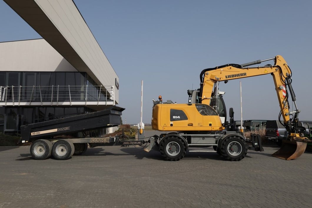 2017 Liebherr A914 LITRONIC Wheel Excavator