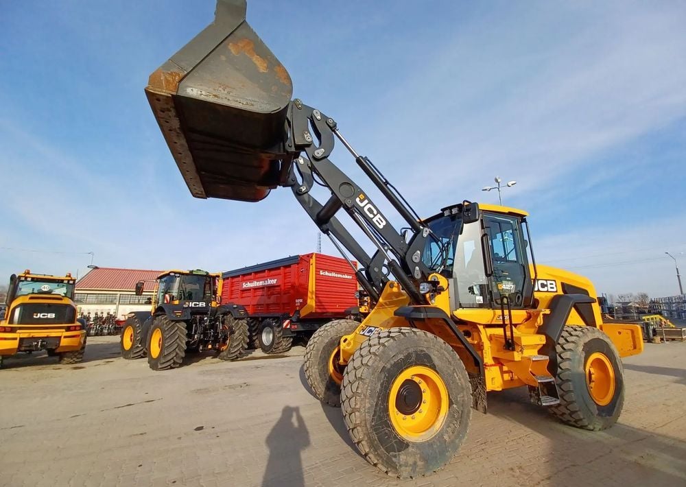 2022 JCB 427HT Wheel Excavator