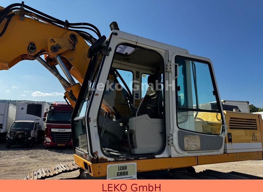 2003 Liebherr R 904 HDSL Crawler Excavator