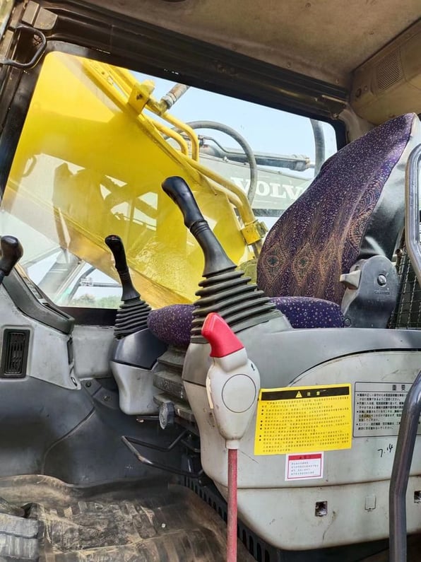 2017 Komatsu PC400-7 Crawler Excavator