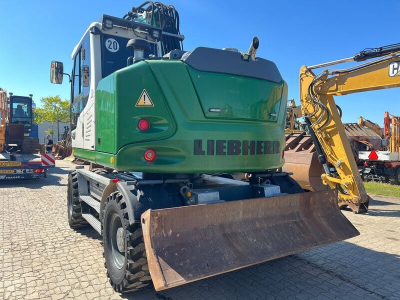 2017 Liebherr A914 Wheel Excavator