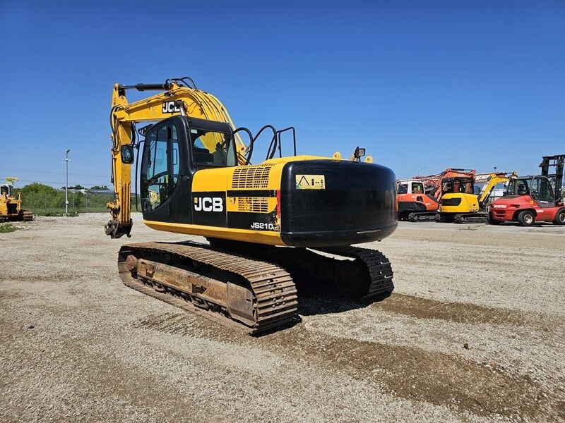 2011 JCB JS210LC Crawler Excavator