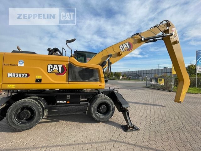 2021 Caterpillar MH3022-06C Material Handler