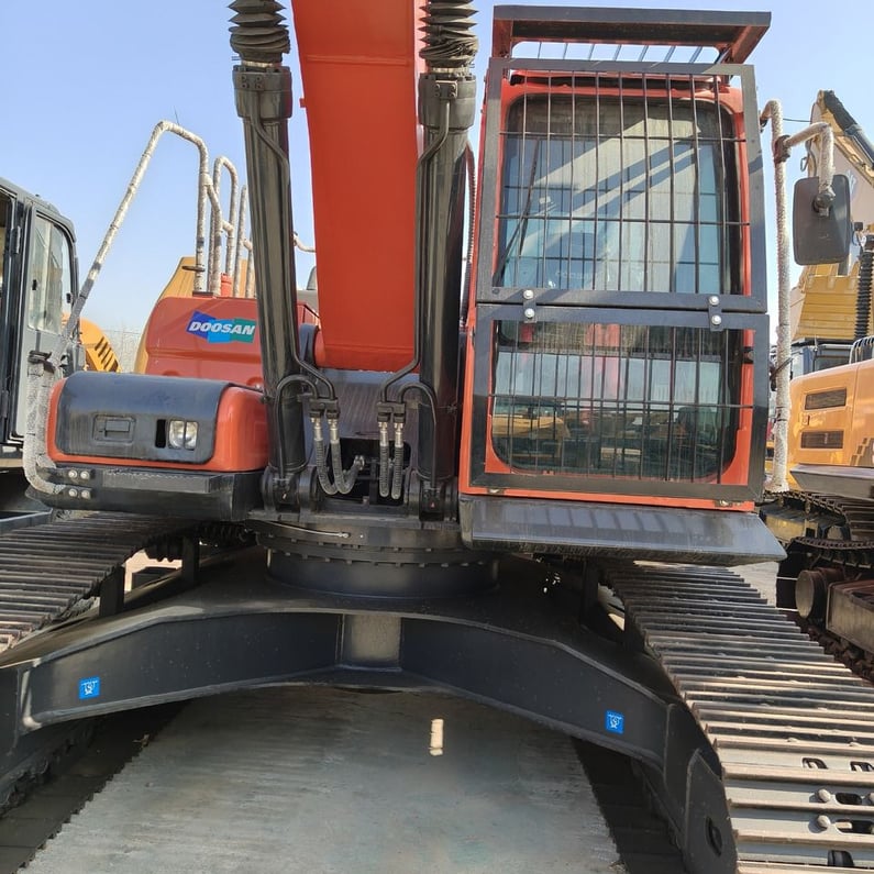 Doosan DX300LC-9C Crawler Excavator